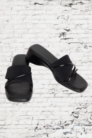 Partners  Denise Sandal - Size 5.5