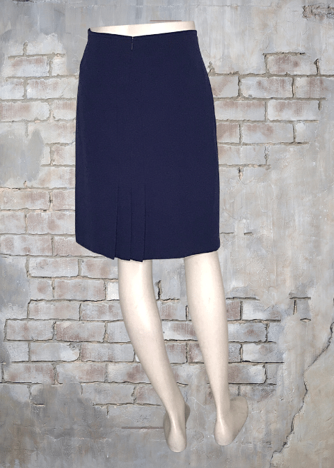 Tahari Skirt - Size 10 - Petite - Image 2