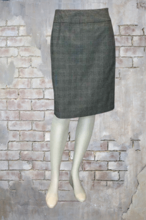 212 Collection Skirt - Size 4