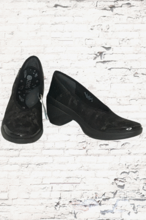 Bzees Willow Bronze Shoe - NEW - Size 9W