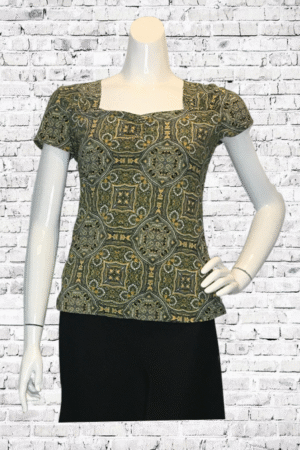 Suzie In The City Top - Size Small