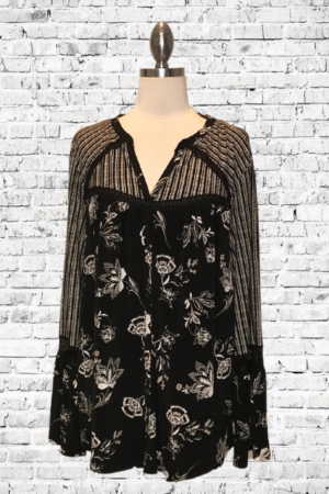 Style & Co. Woman Top - Size 1X - Plus