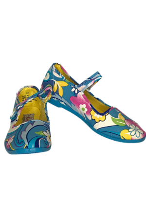 On Your Feet Kung-Fu Shoes - NEW – Size 6