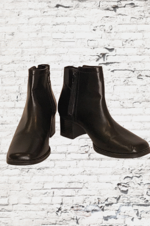 Partners Rebecca Boots - Size 5.5