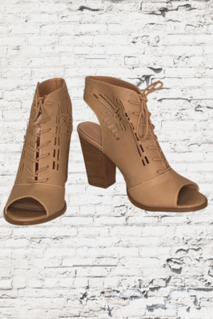 Restricted Heels - Size 10