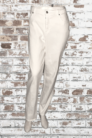 Gloria Vanderbilt Amanda Jeans - Size 12