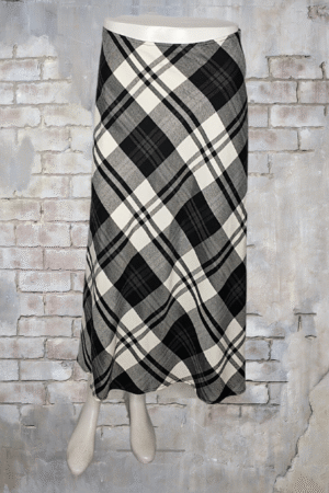 Avenue Skirt - Size 16