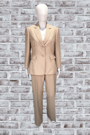 Tahari - 2PC Suit - Size 8