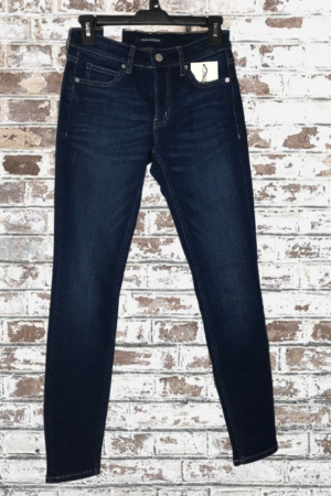 Calvin Klein Jeans – NEW – Size 25