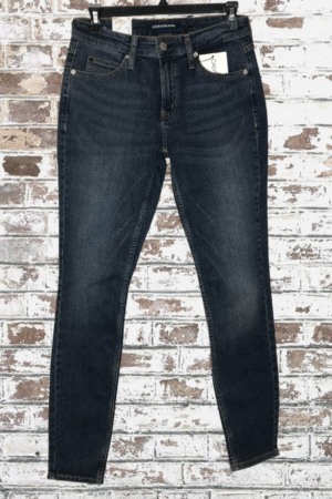 Calvin Klein Jeans – NEW – Size 27