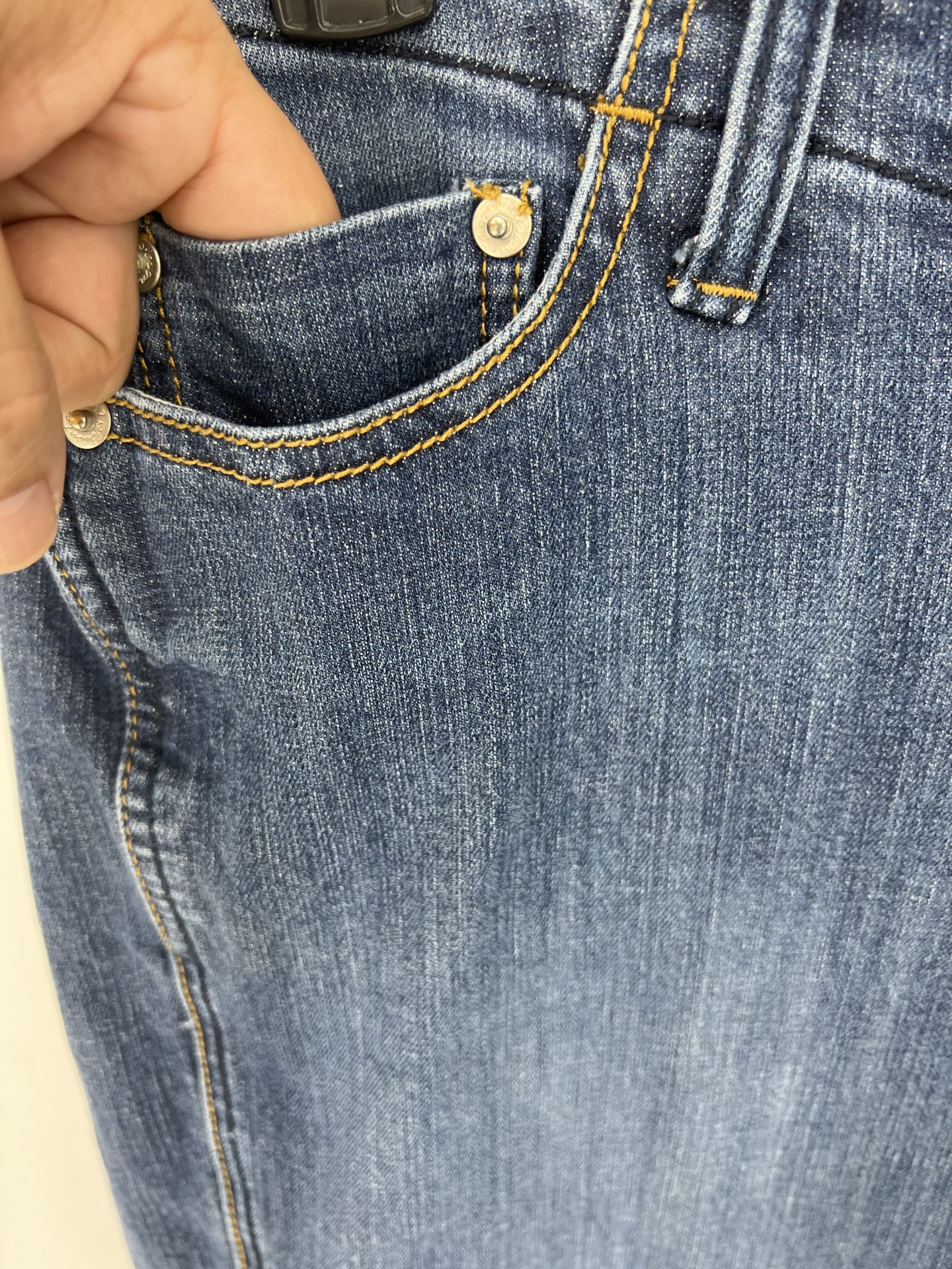 Seven Capri Size - 18 - Image 4