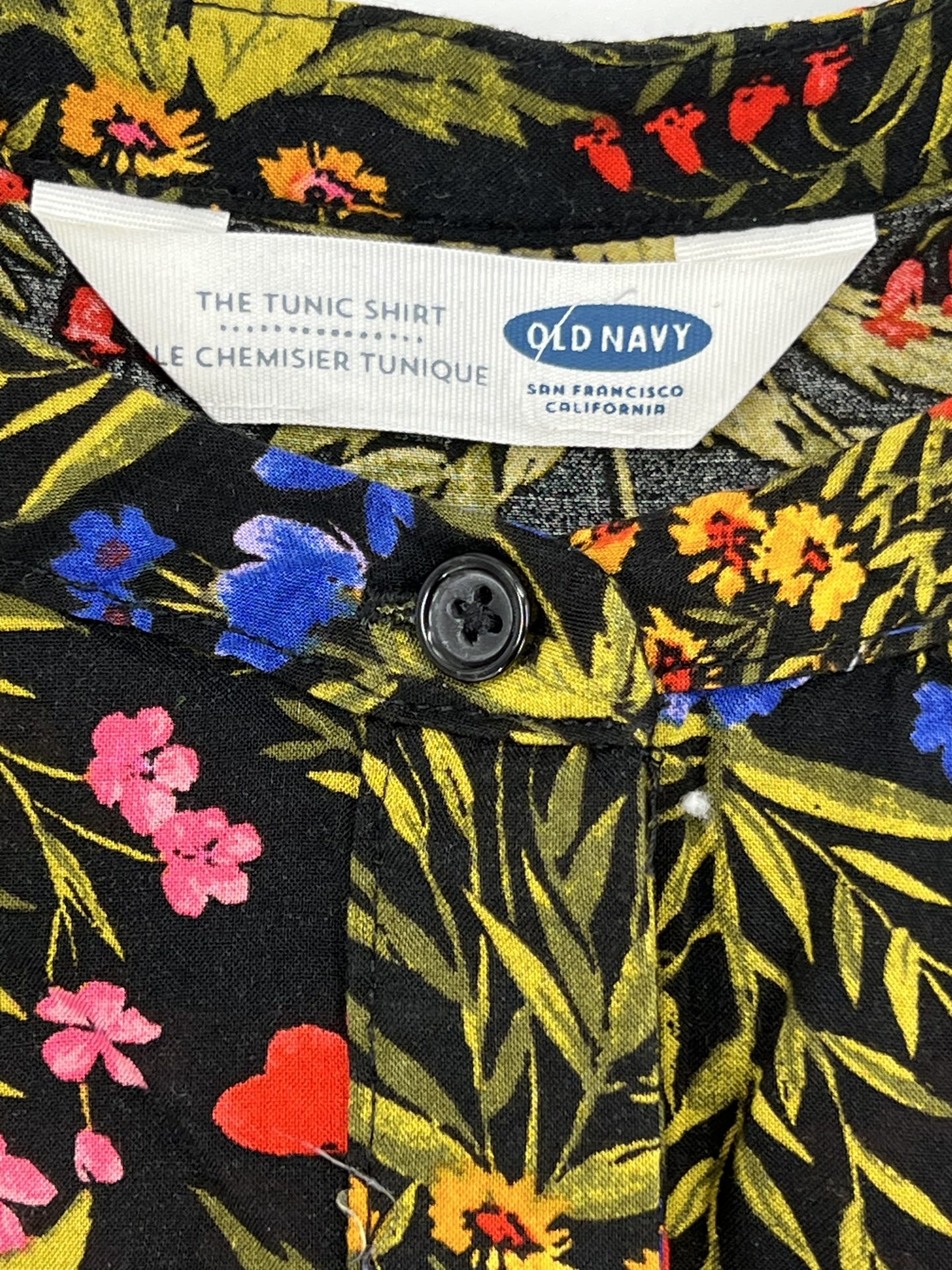 OLD NAVY TOP SIZE SMALL - Image 3