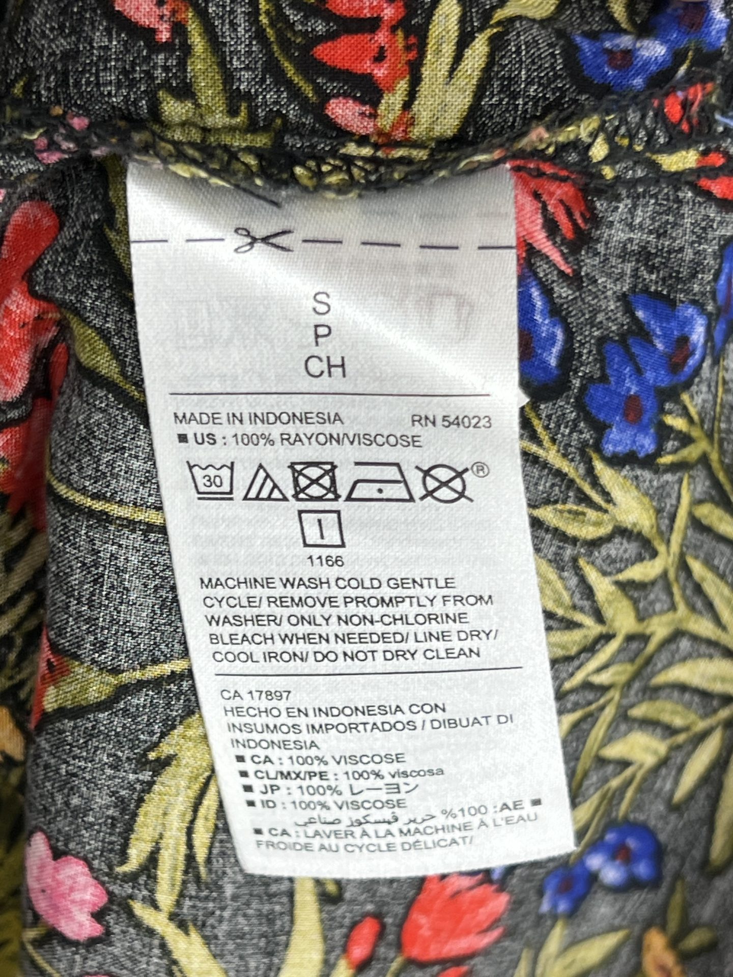 OLD NAVY TOP SIZE SMALL - Image 5