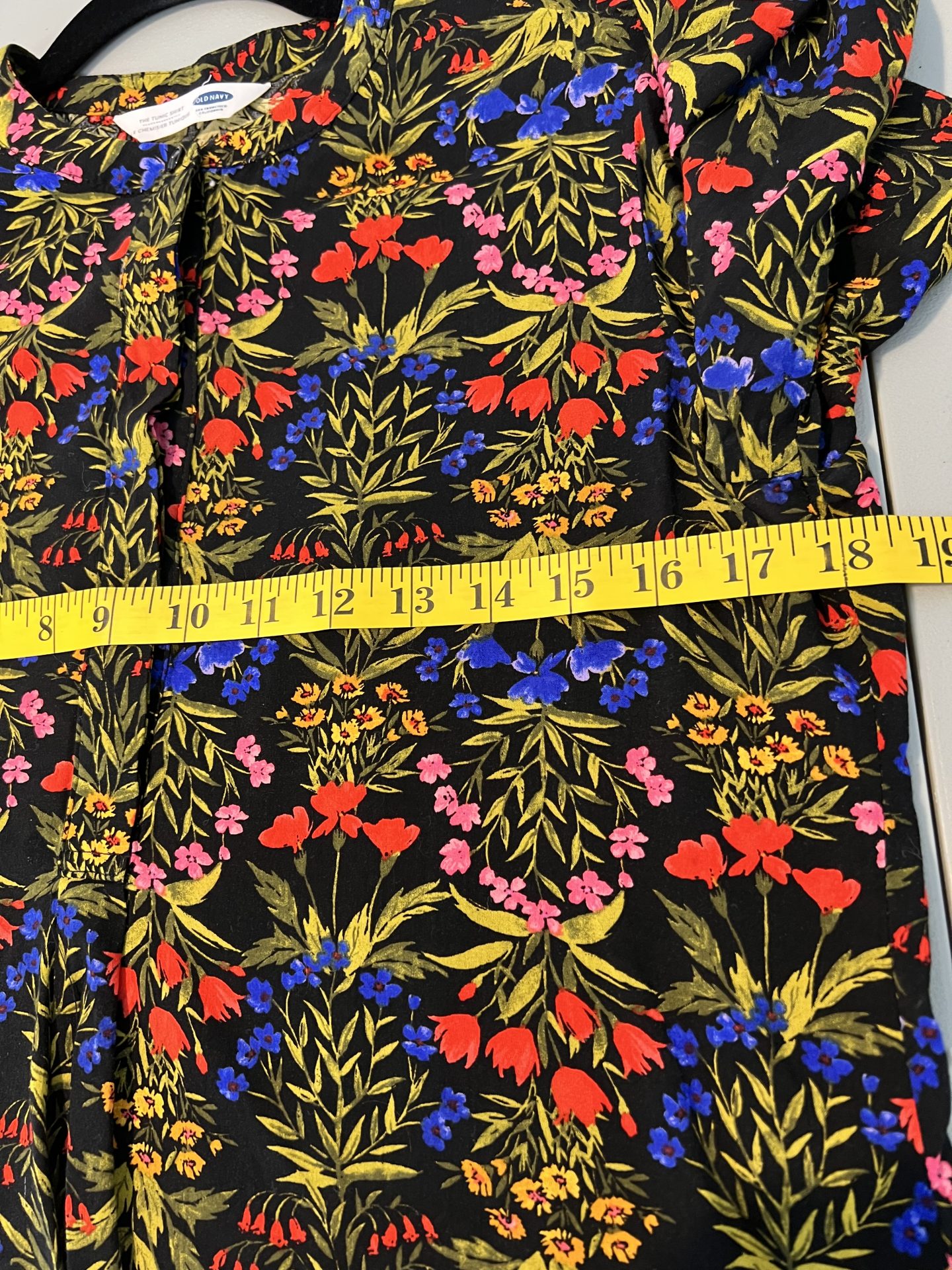 OLD NAVY TOP SIZE SMALL - Image 6