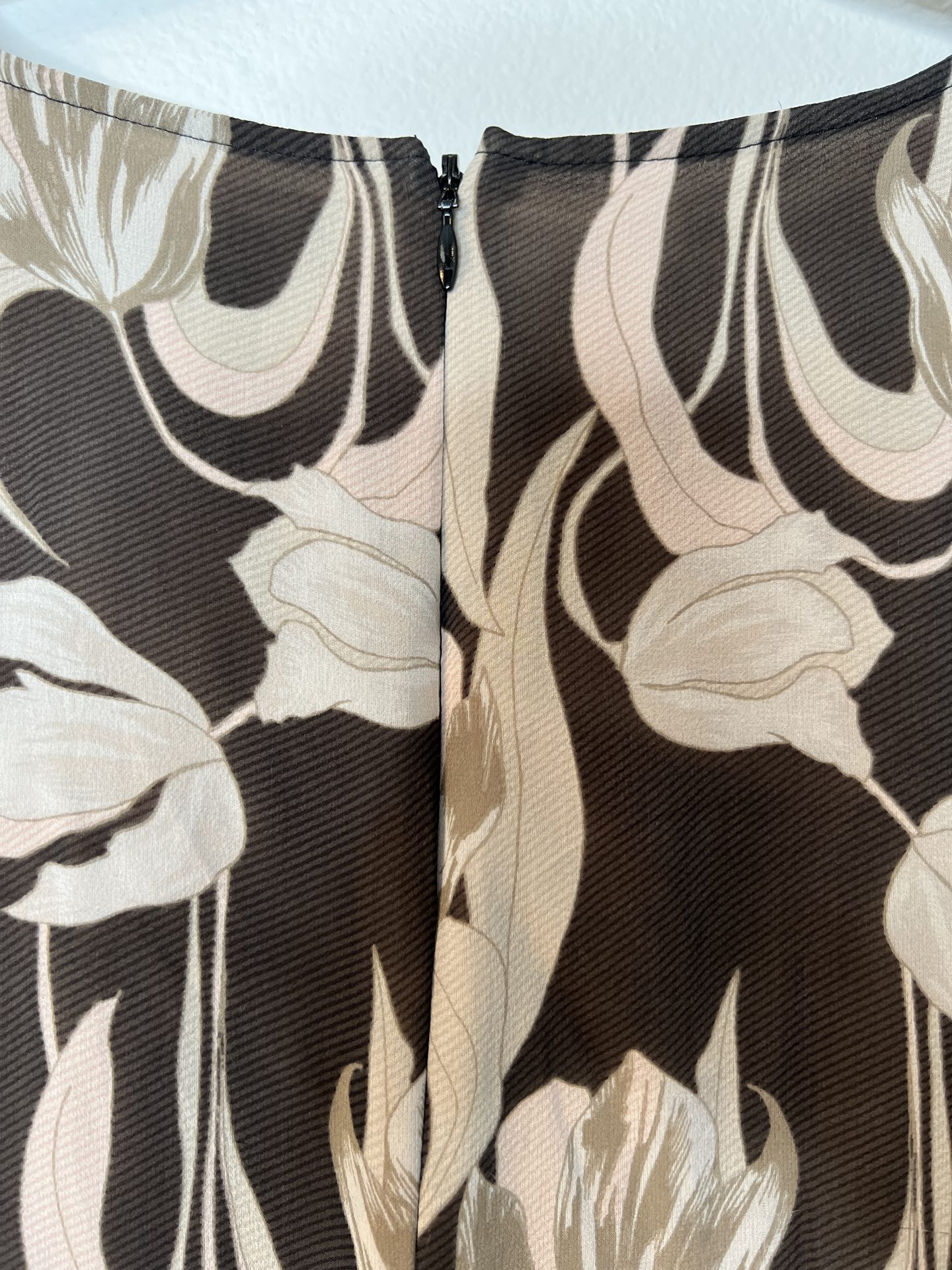 BCBGMAXAZRIA Dress - Size 12 - Image 8