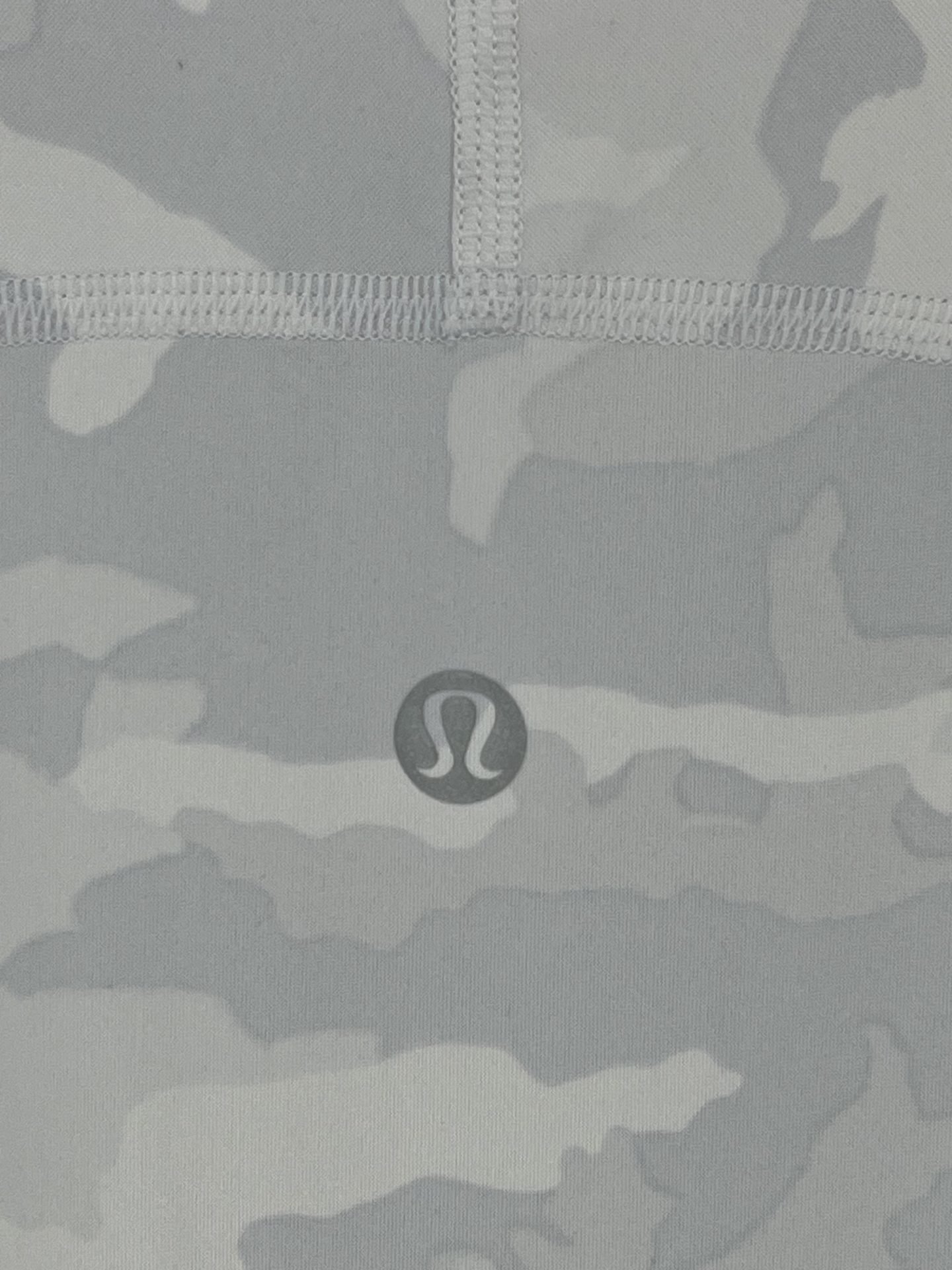 LuLuLemon Top Size Large - Image 4