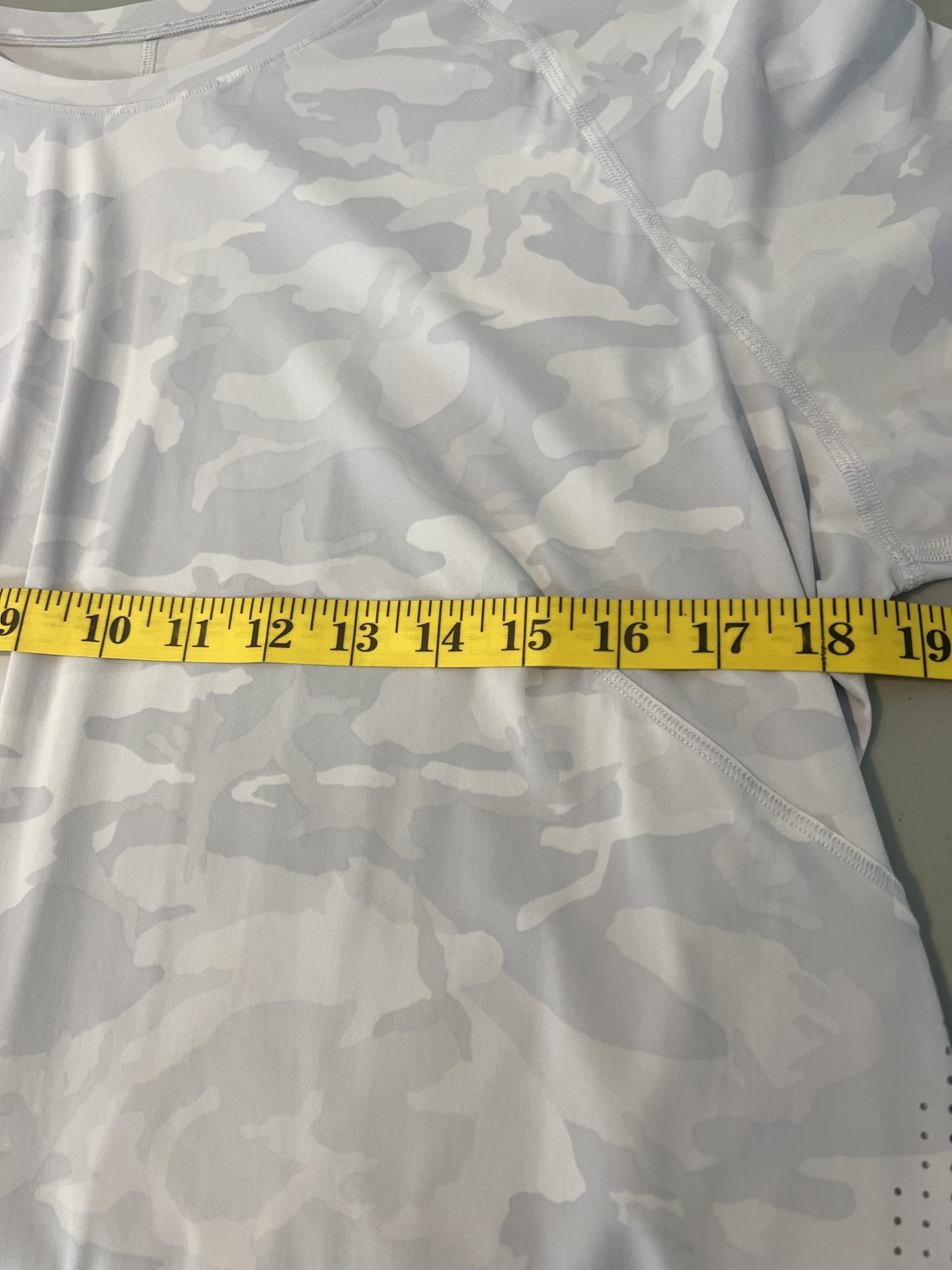 LuLuLemon Top Size Large - Image 6