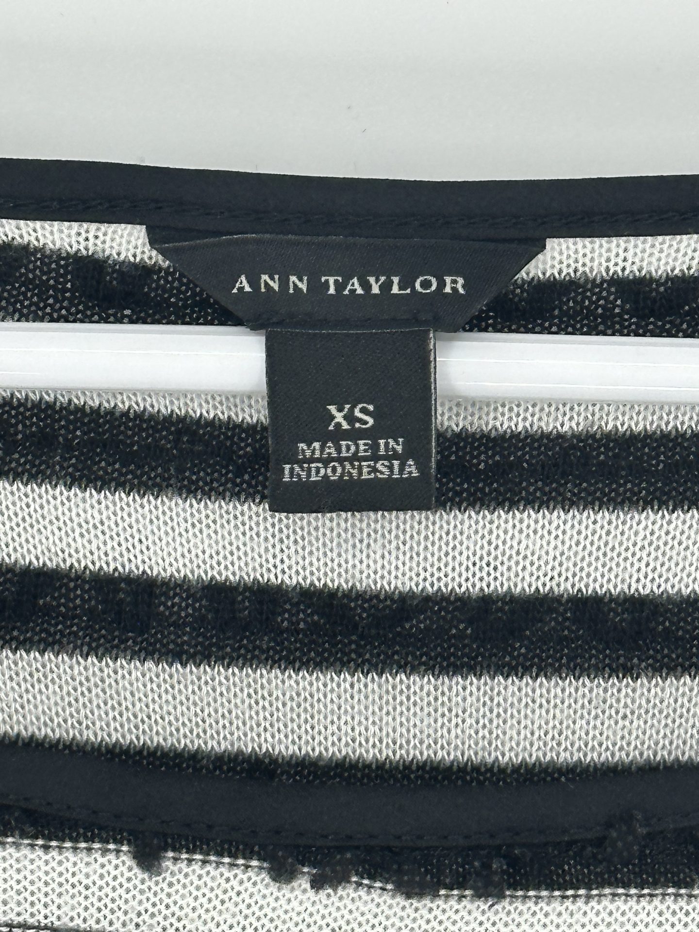 Ann Taylor Top Size X-Small - Image 3