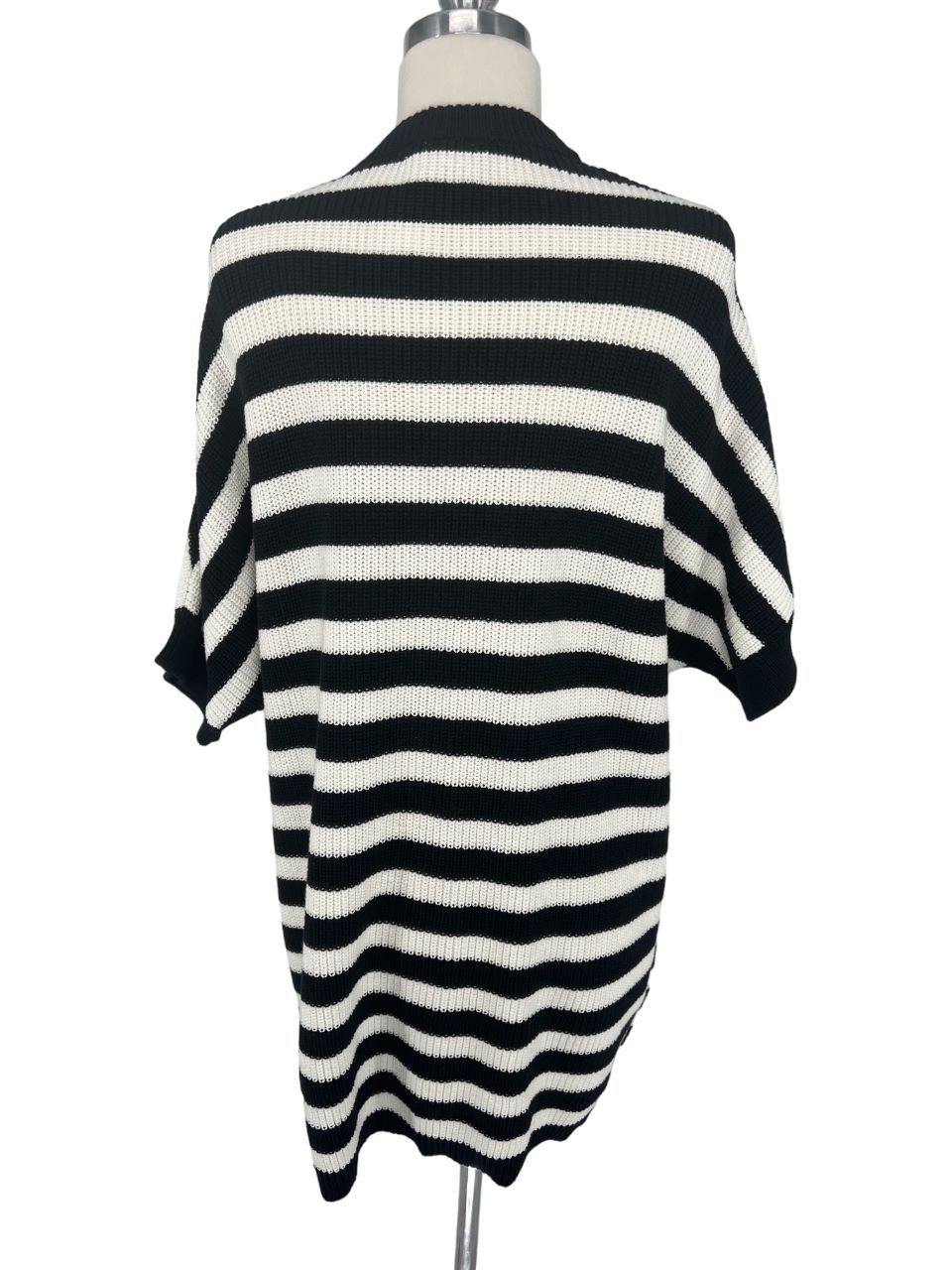Cabi Top Size Small - Image 3