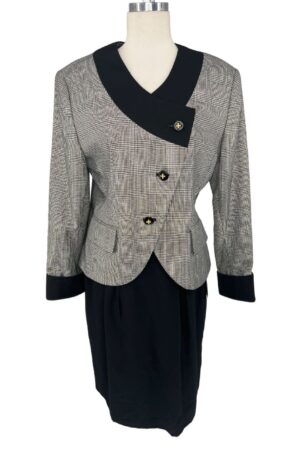New Executive Collection Suit Size 14P (2pc)