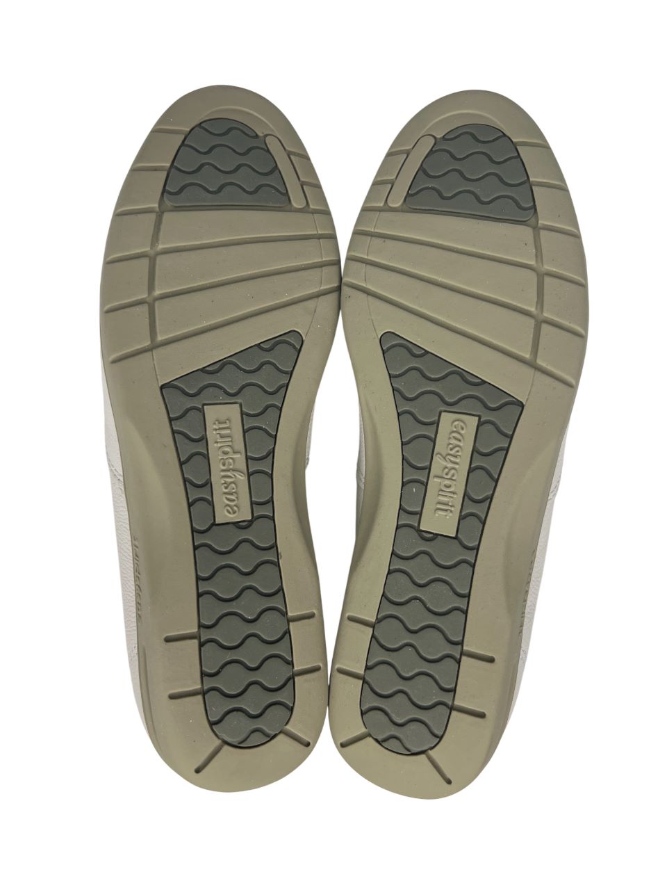 New Easy Spirit Shoes Size 4.5B - Image 4