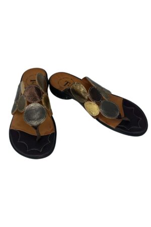 Think Shoe Sandals Size 8.5