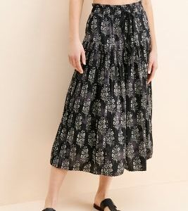 Moon River Skirt Size Small