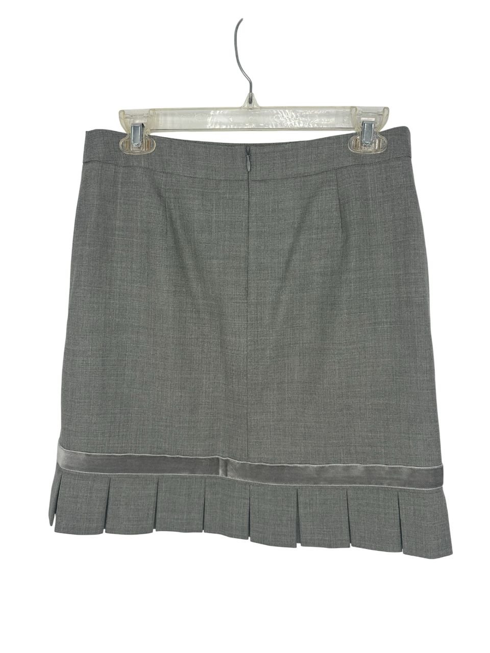 Banana Republic Skirt Size 4 - Image 2