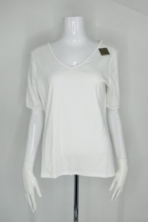 Chico’s Classic White V-Neck Tee – NEW Size M