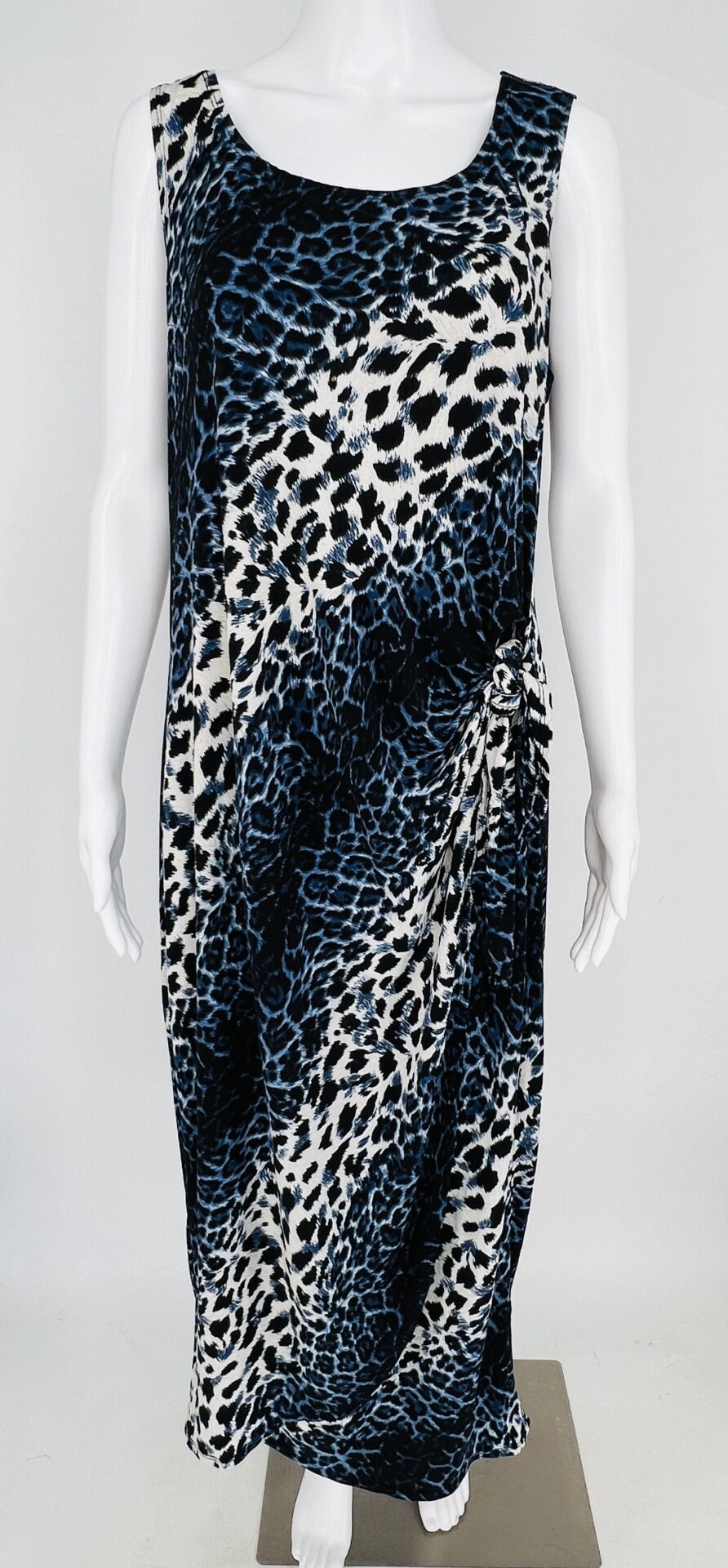 Signature by Robbie Bee Dress – Size L