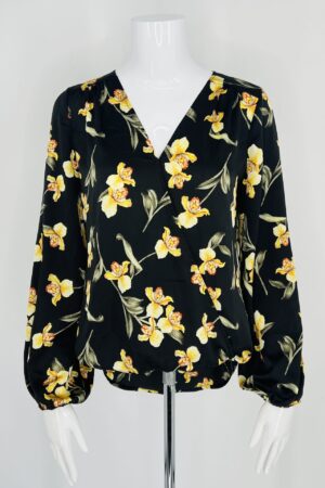 White House Black Market – Size 4